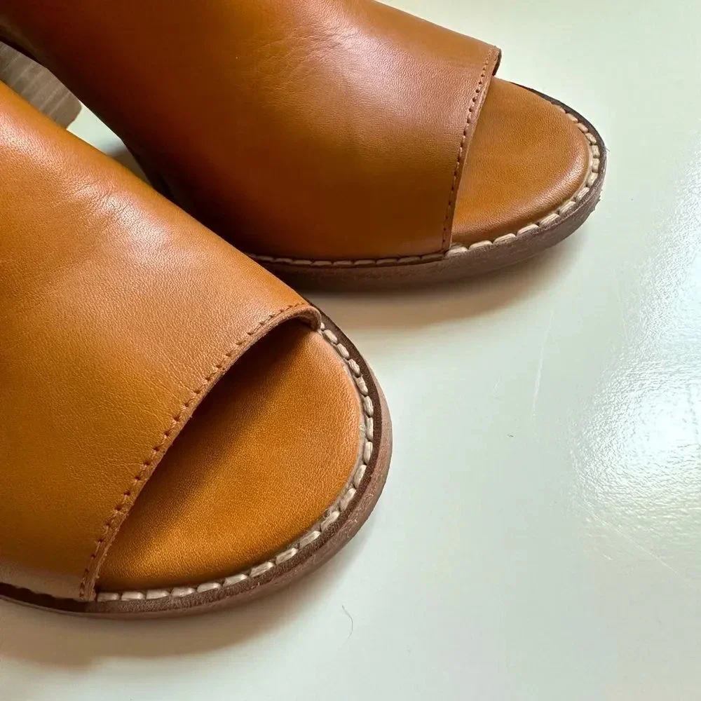 Madewell The Cary Sandal in Leather